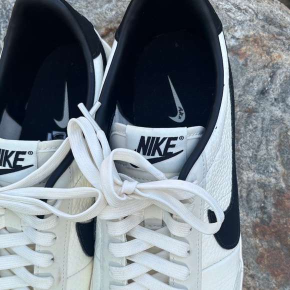 Nike Men's Cream and Black Sneakers - Picture 3 of 12